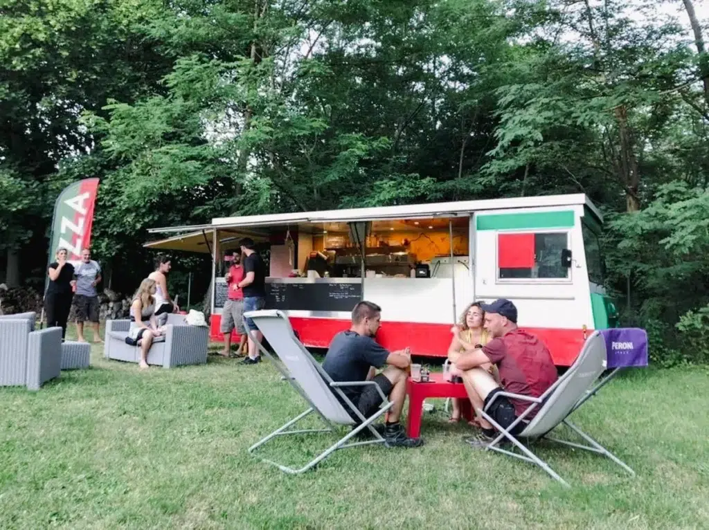 food truck pizza camping le pre