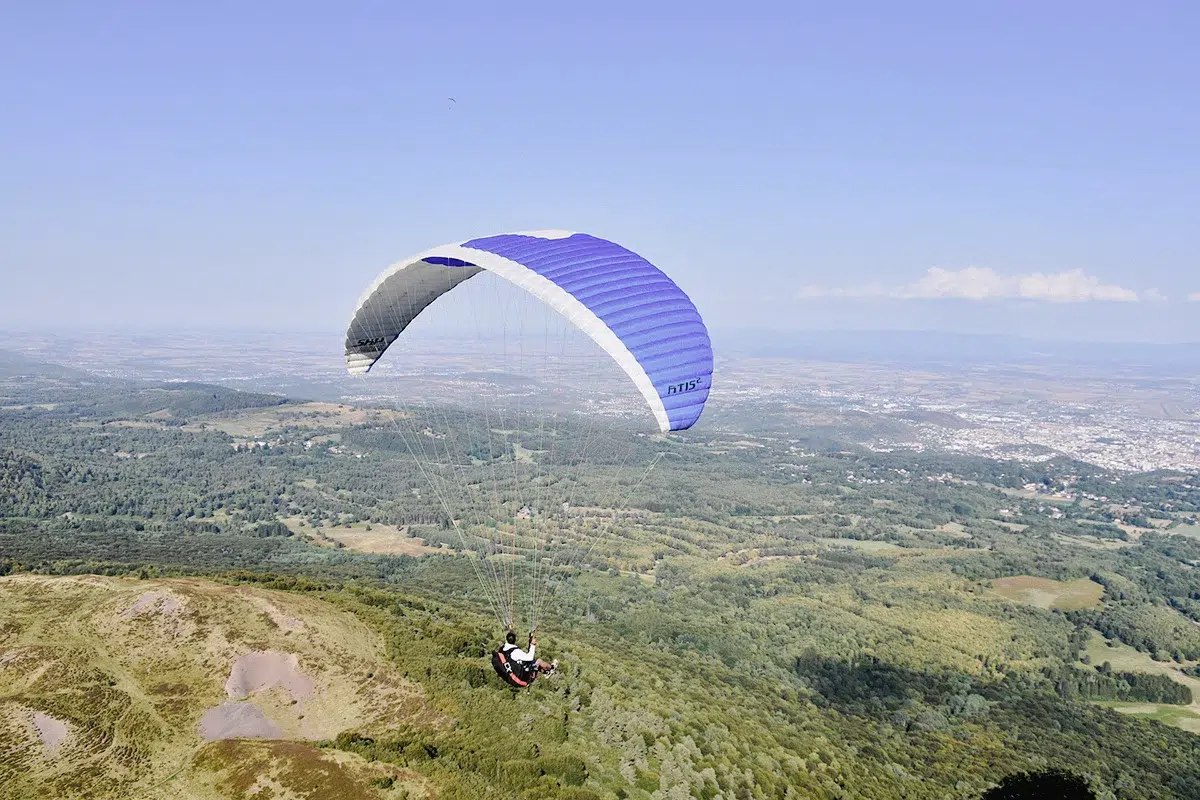 paragliding in auvergne 1